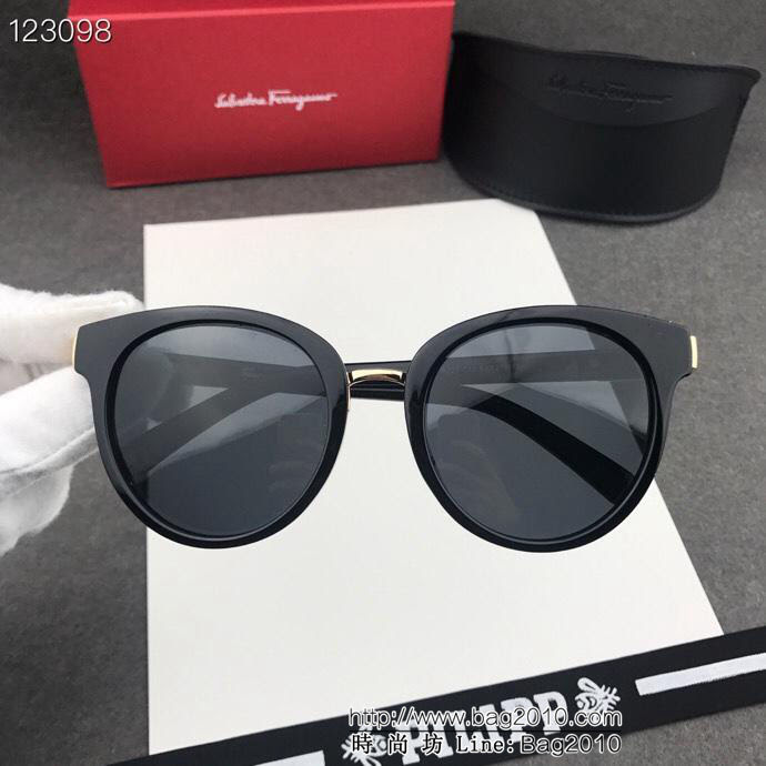 Ferragamo菲拉格慕 新款 高清偏光鏡片 女款太陽鏡  lly1437